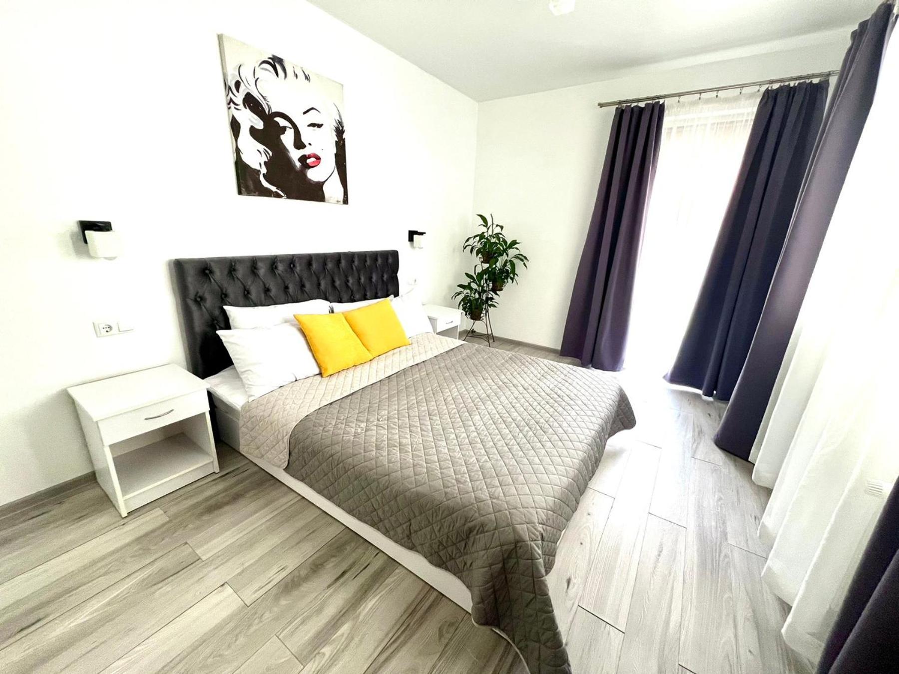 Osapart Romantic Apartment In The Complex Great Britain Liov Exterior foto
