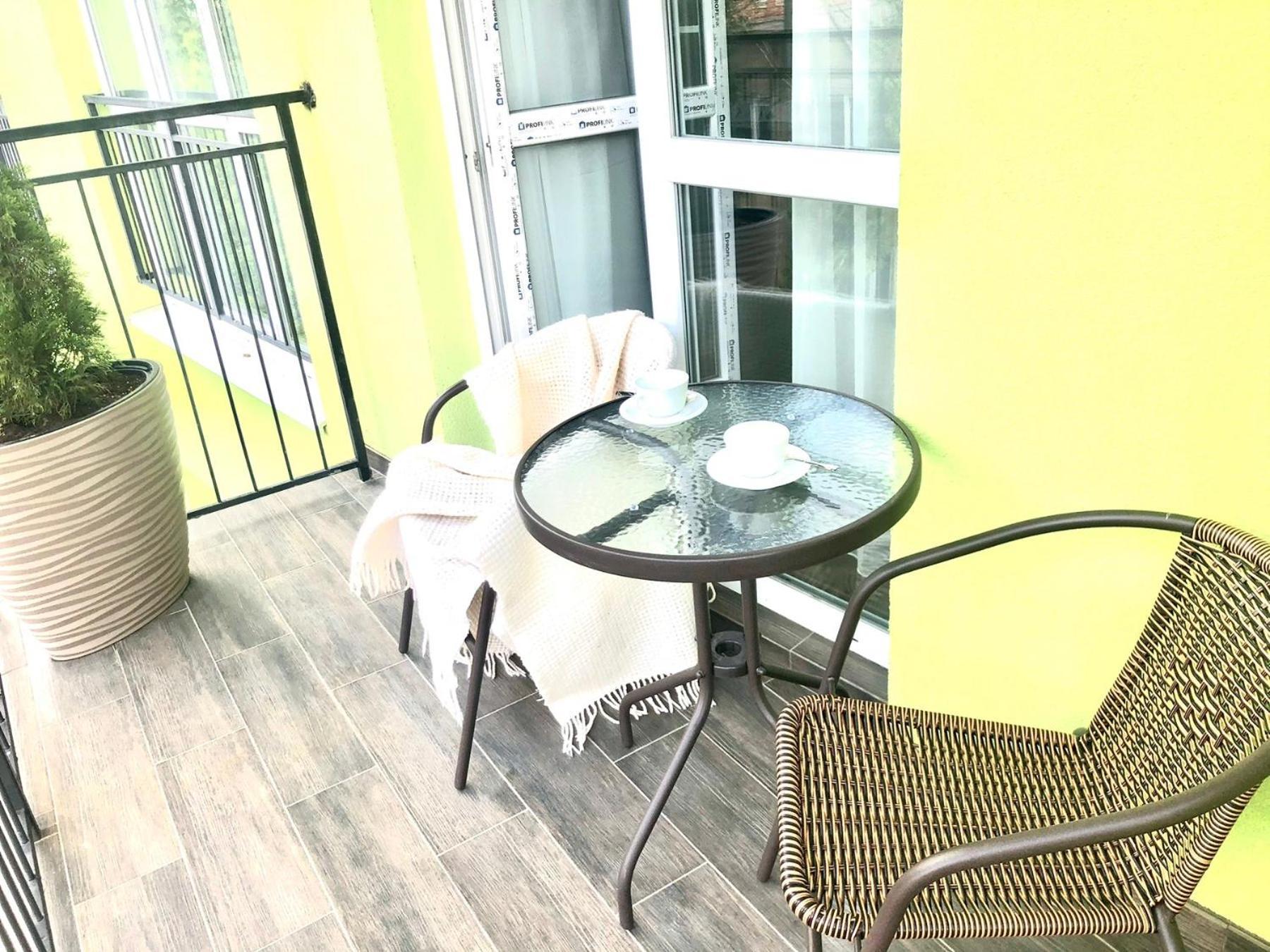 Osapart Romantic Apartment In The Complex Great Britain Liov Exterior foto